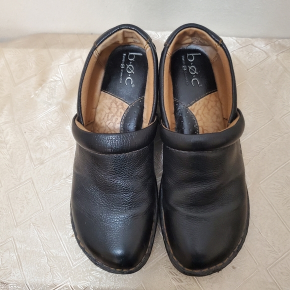 B. O. C women's solid black clogs shoes size #7 - Picture 3 of 8